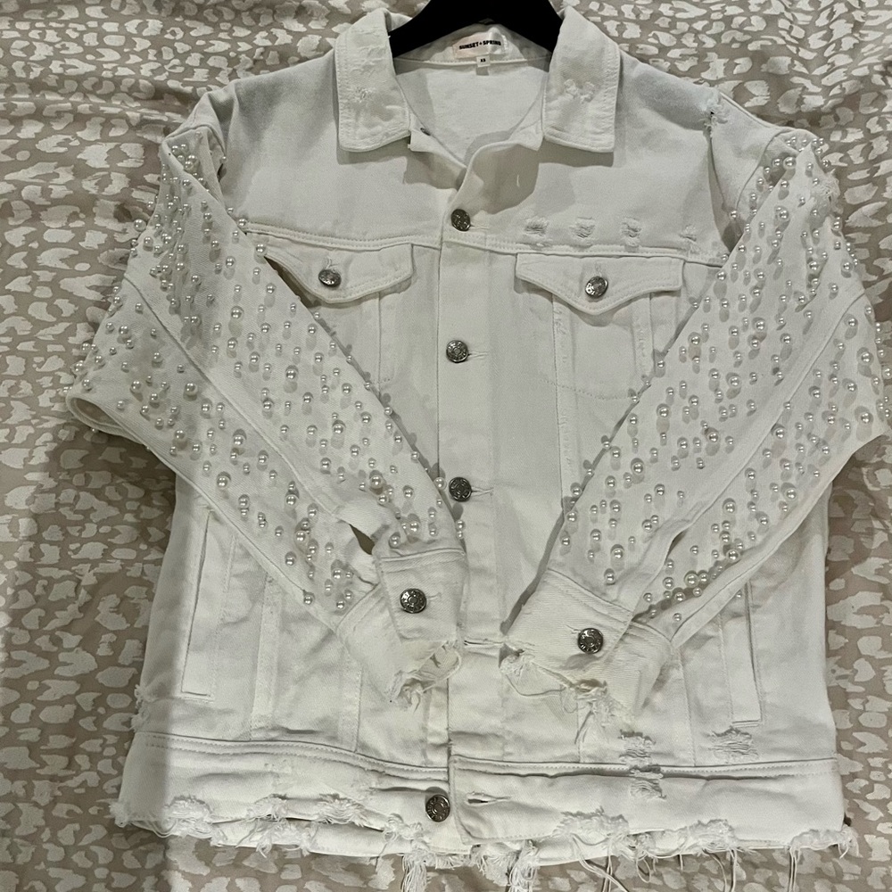 Sunset + Spring Boyfriend Denim Jacket! - Picture 3 of 7
